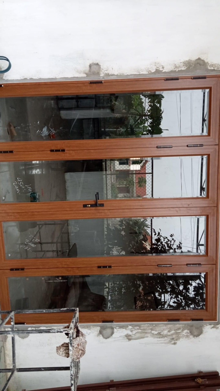 làm nhôm kính tại tphcm